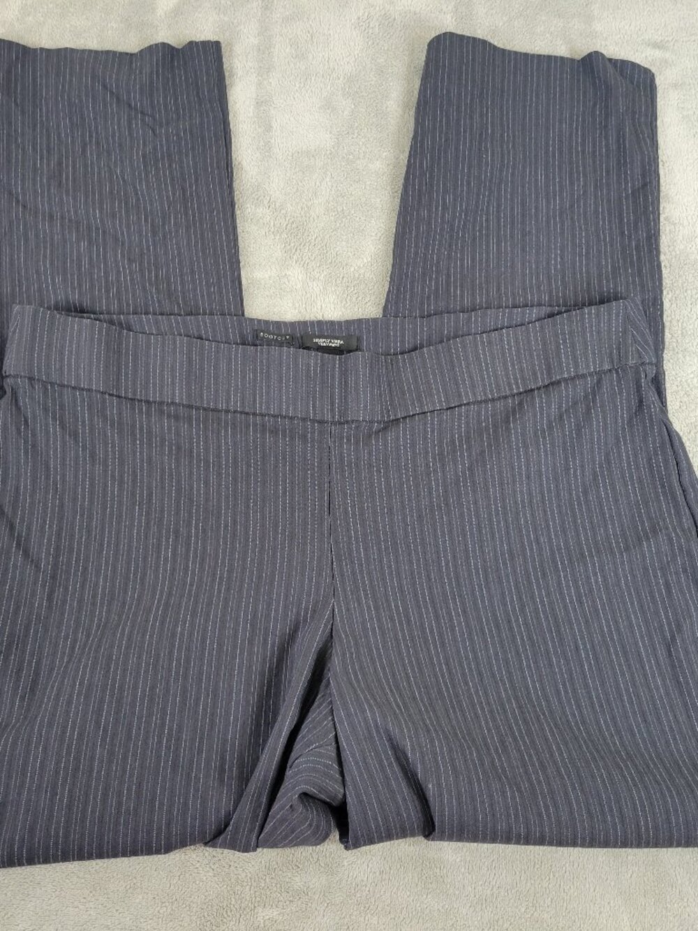 Simply Vera Wang Pants XXL Gray White Pinstripe Elastic Waist Bootcut STR93XE